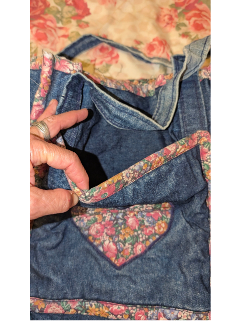 Unbranded Denim Tote Bag One Size Blue Pink Floral Heart - Picture 3 of 6